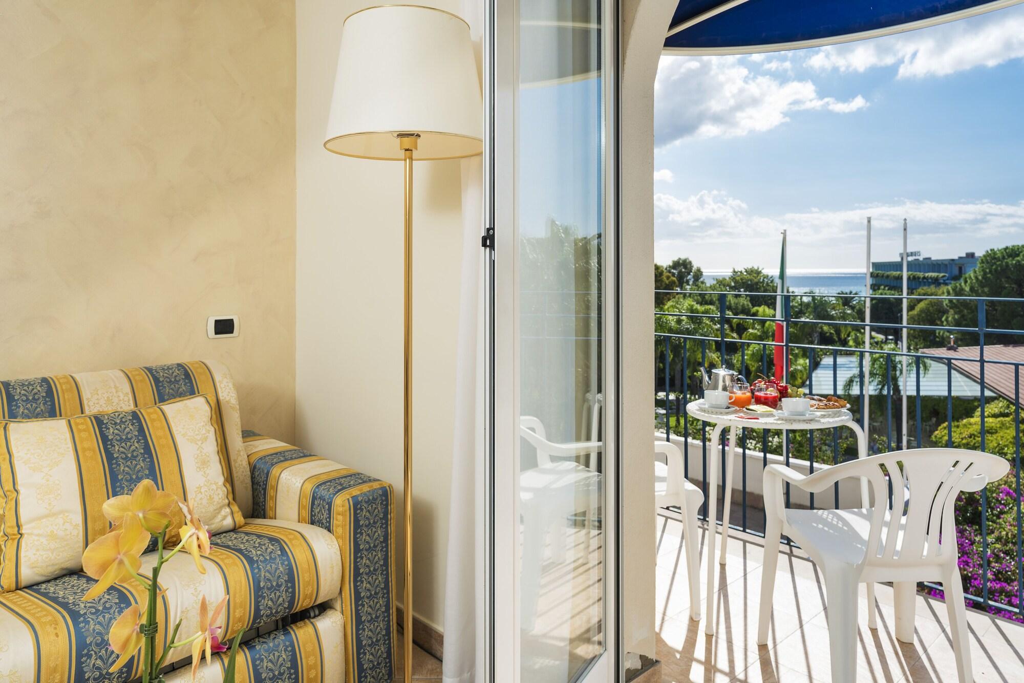 Sant Alphio Garden Hotel & Spa Giardini Naxos Esterno foto